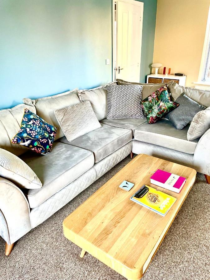 Stunning Large Detached Gloucester, 4 Beds, 3 Bedroom, 2 Bathroom Property, Nr Chelt, The Docks And Quays Sleeps 6 Zewnętrze zdjęcie