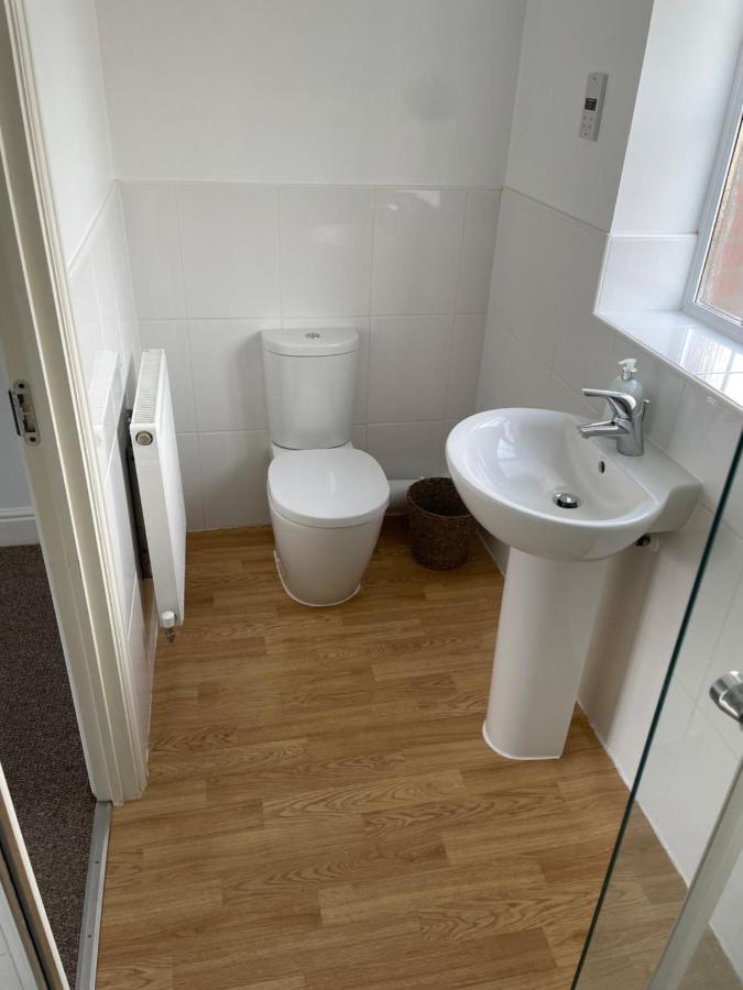 Stunning Large Detached Gloucester, 4 Beds, 3 Bedroom, 2 Bathroom Property, Nr Chelt, The Docks And Quays Sleeps 6 Zewnętrze zdjęcie