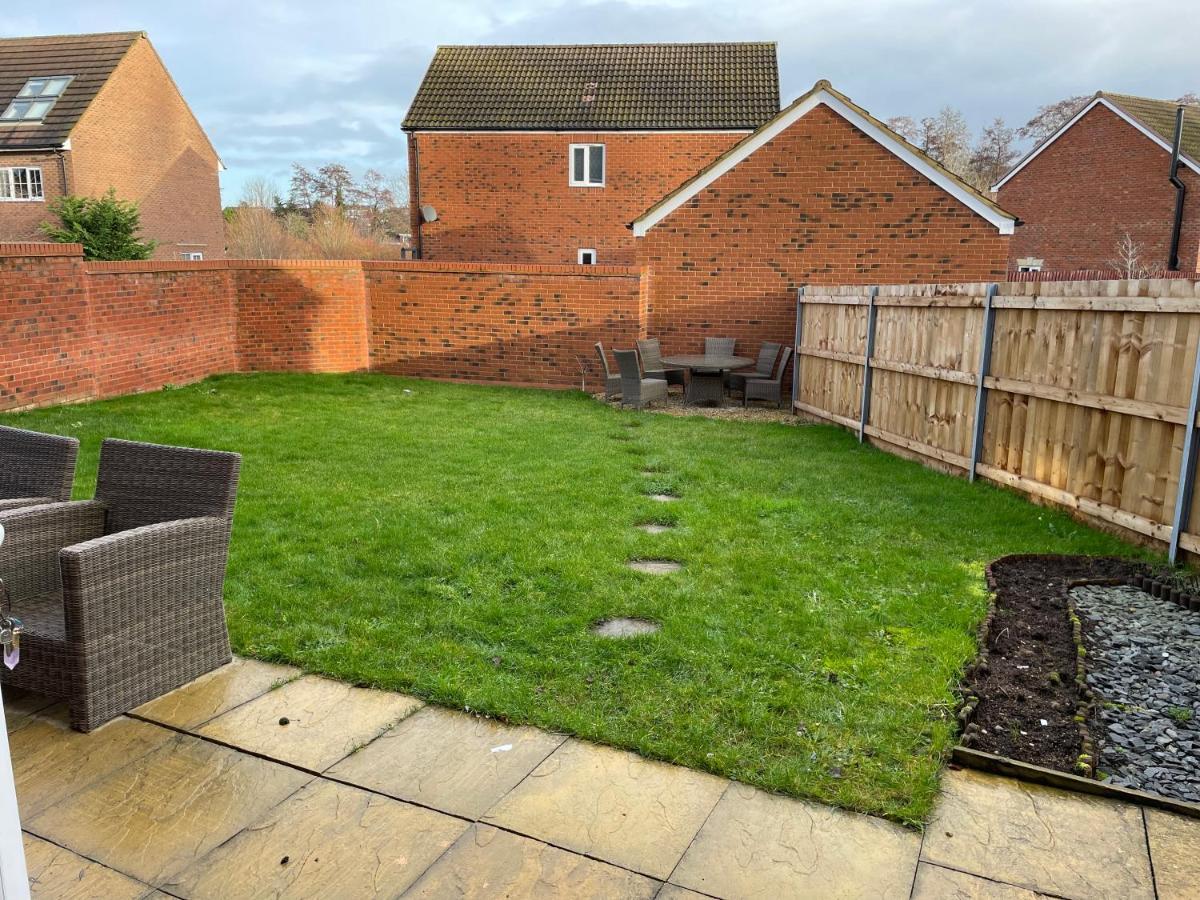 Stunning Large Detached Gloucester, 4 Beds, 3 Bedroom, 2 Bathroom Property, Nr Chelt, The Docks And Quays Sleeps 6 Zewnętrze zdjęcie